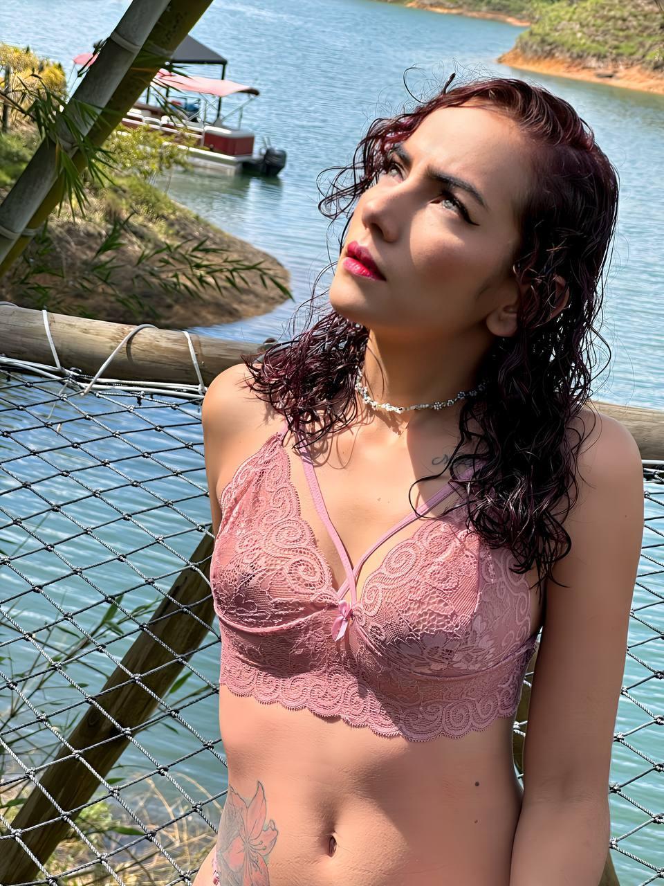 Amanda_Viloria Live Image