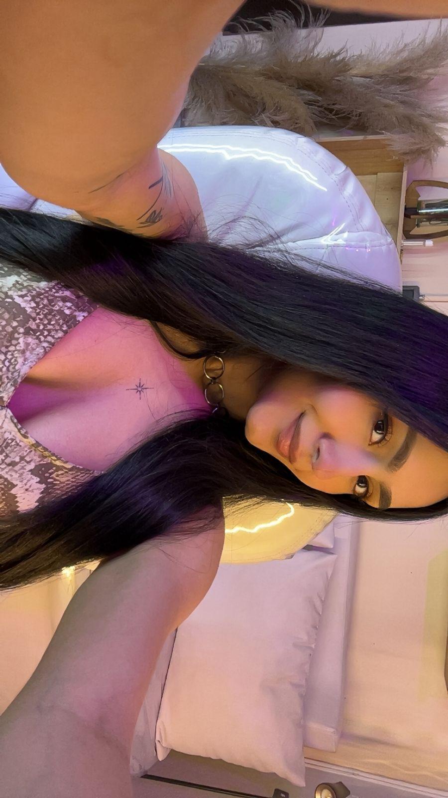 Amy_Kiitty Live Image