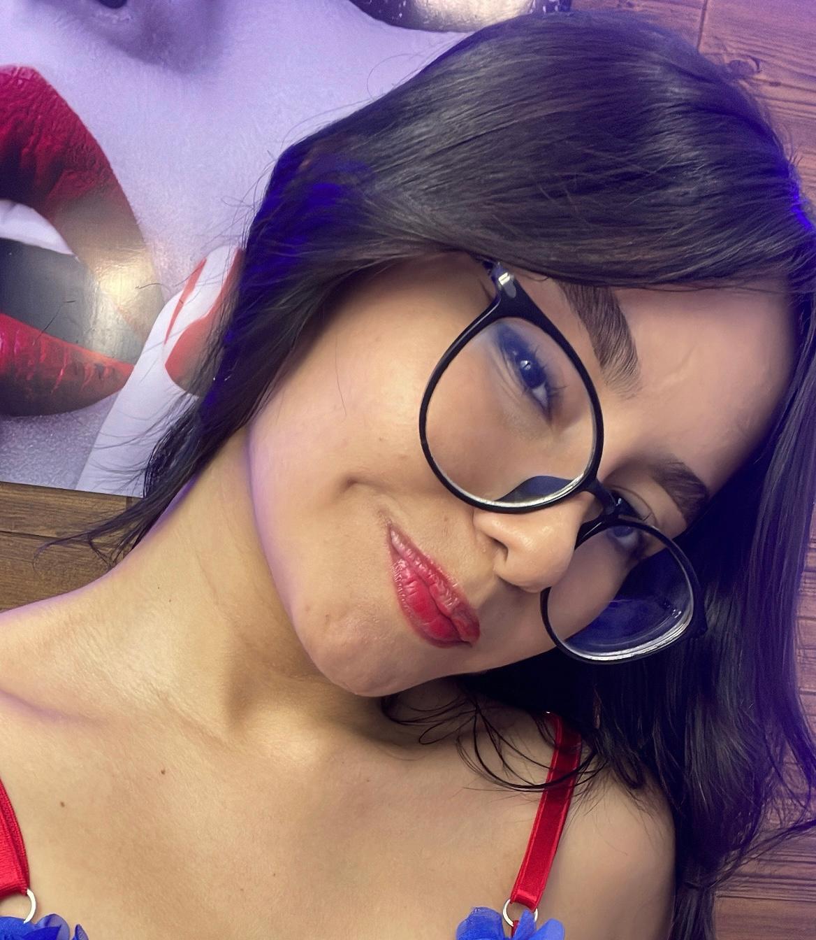 Ashlyeegray Live Image