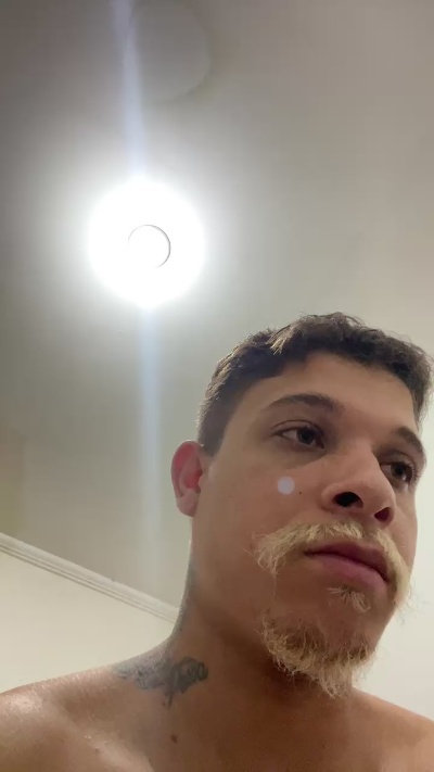 CabaMacho22 Live Image