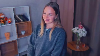 CarissaKick Live Image