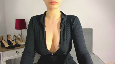 CarliSoSexy Live Image