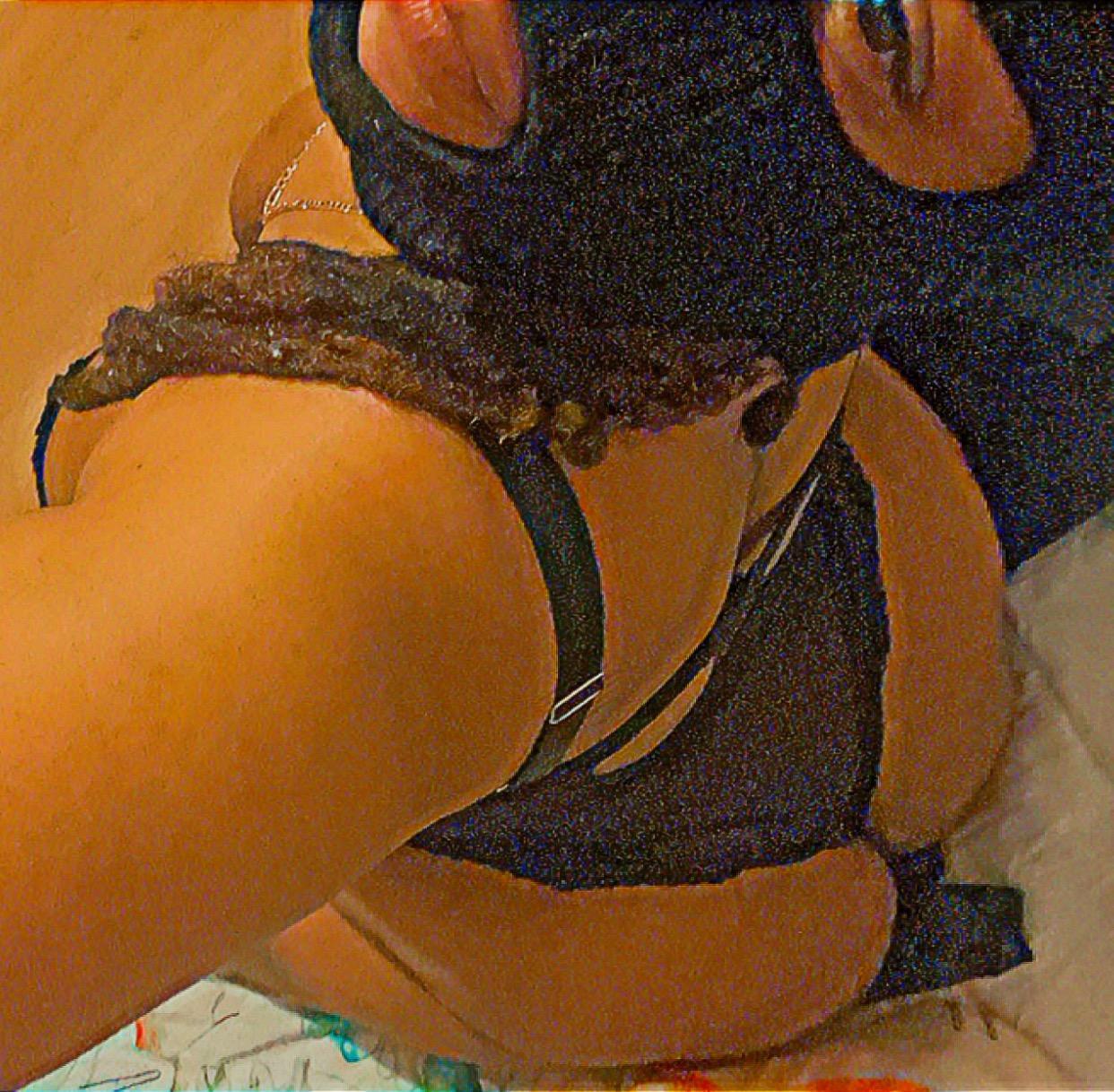 Chabinebigboobs Live Image