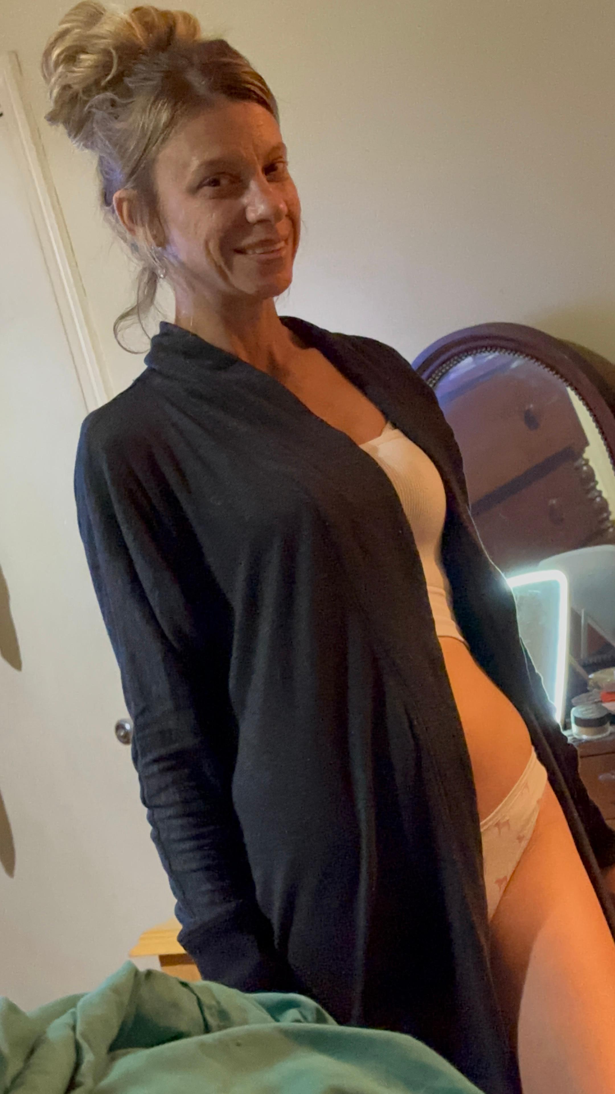 Creampiecutie33 Live Image