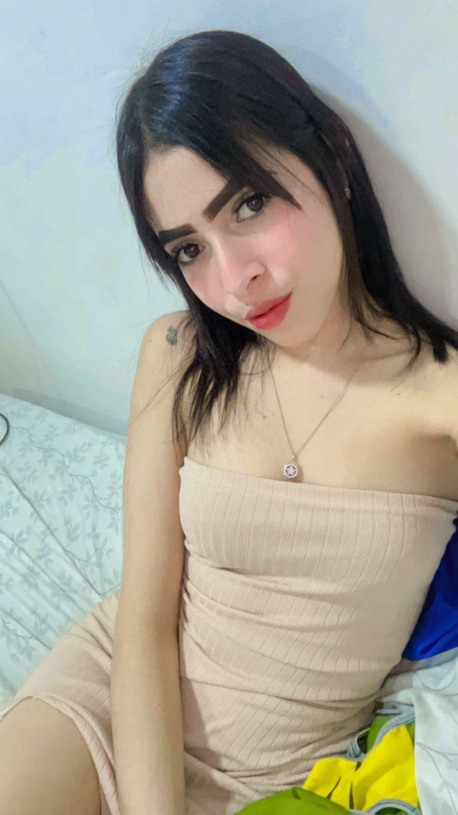 Crystal_Walls Live Image