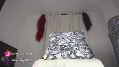 Deluxe_Val Live Image