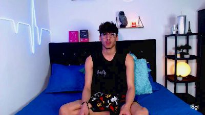 Gael_Jones Live Image