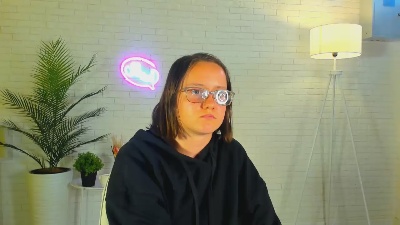 JesseniaBarach Live Image