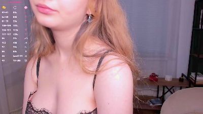 LauraZeuner Live Image