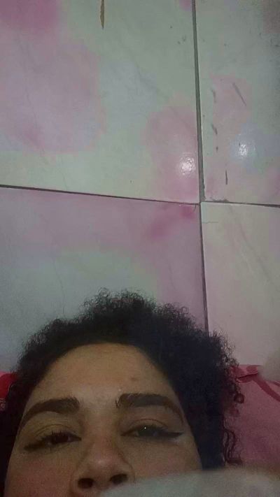 MadamePandorah Live Image