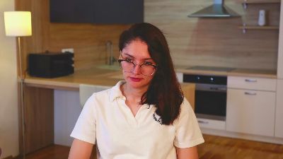 MaeganVanderloo Live Image