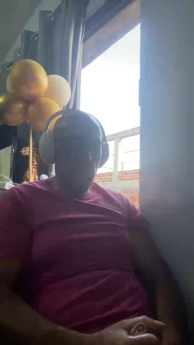 Mariachi84 Live Image