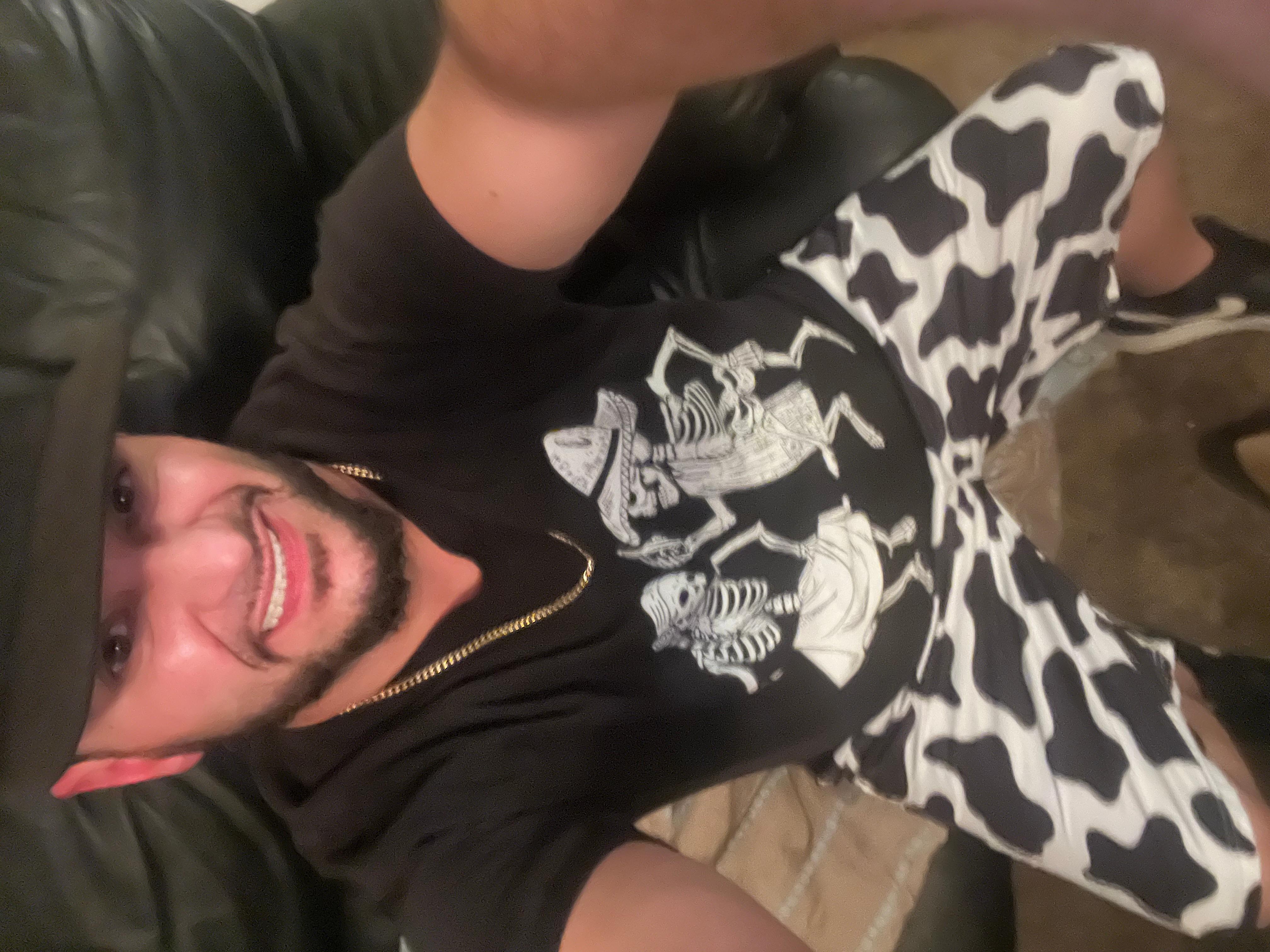 MascDadBod1988 Live Image