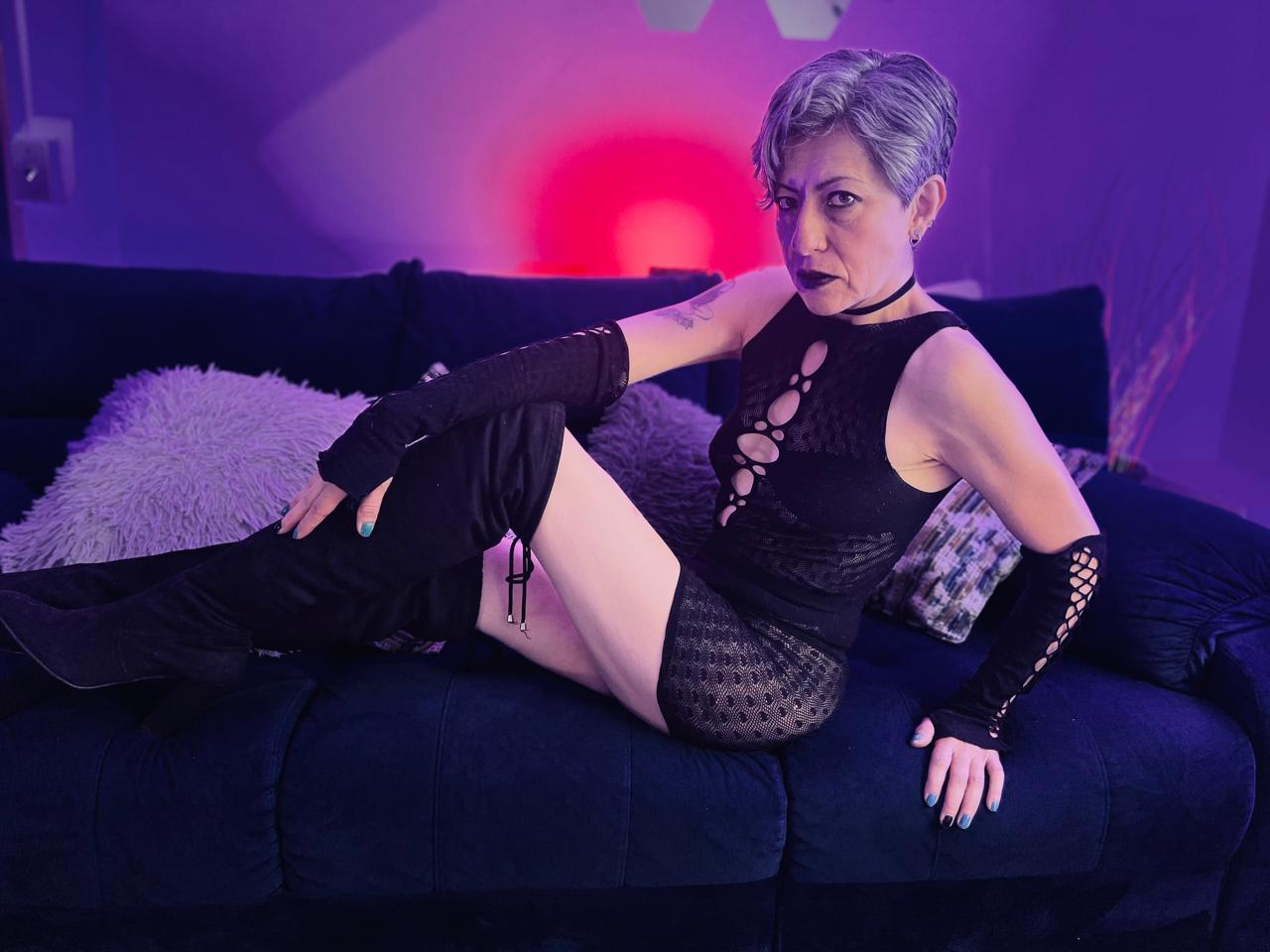 MistressNyx_cg Live Image