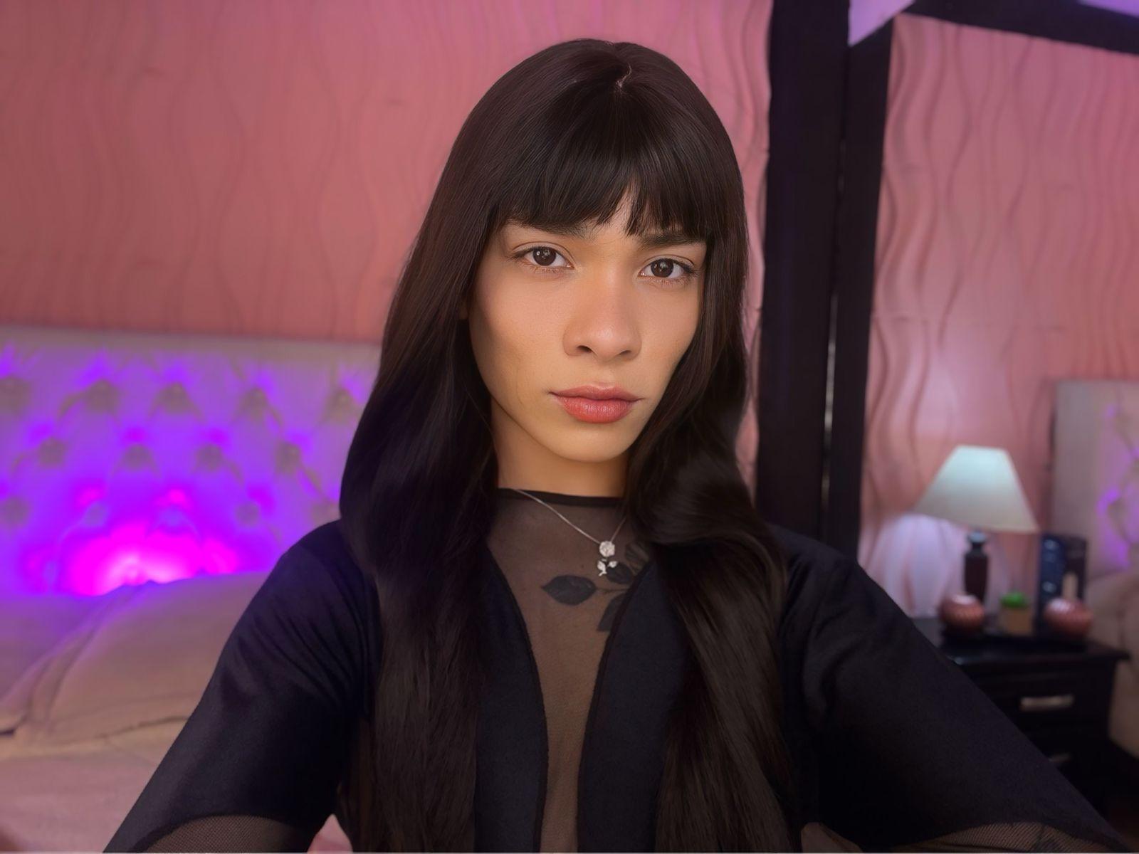 Nahom_Whitex__ Live Image