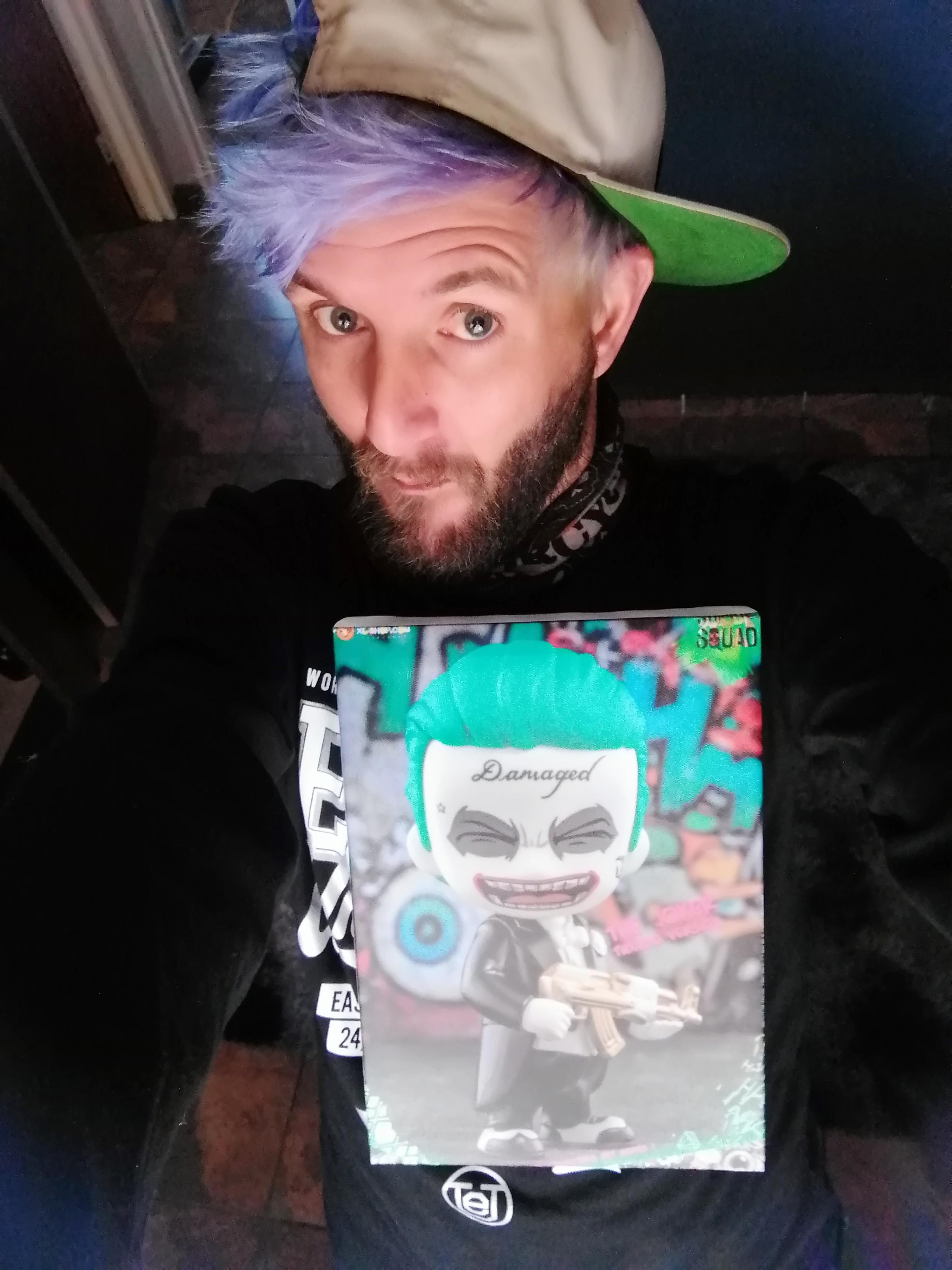 Nawtyteenslave Live Image