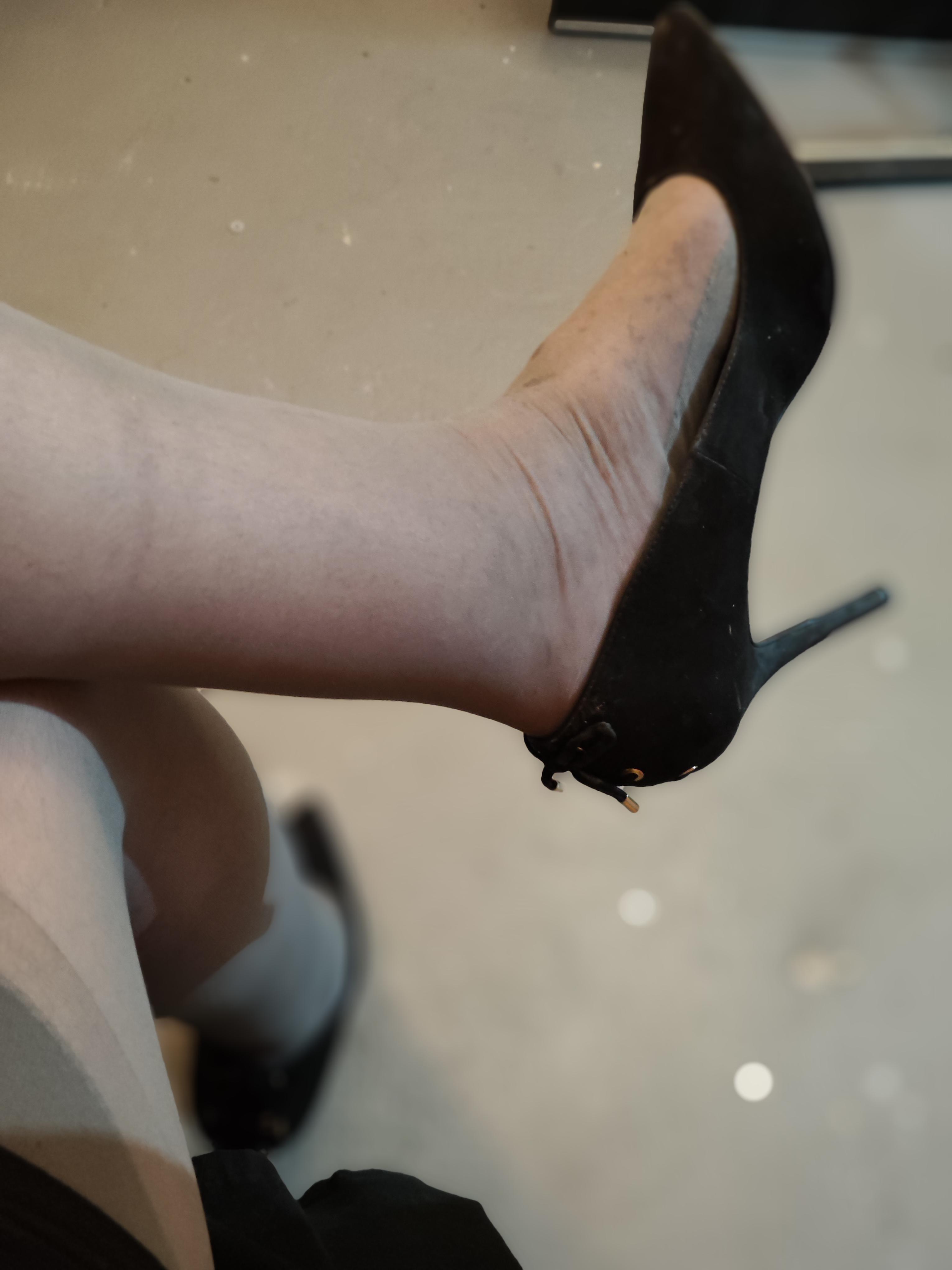 Nylonsklave52 Live Image