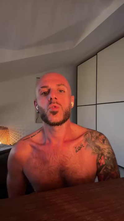 RoboSex Live Image