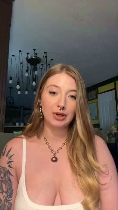 Rosaleejaden Live Image
