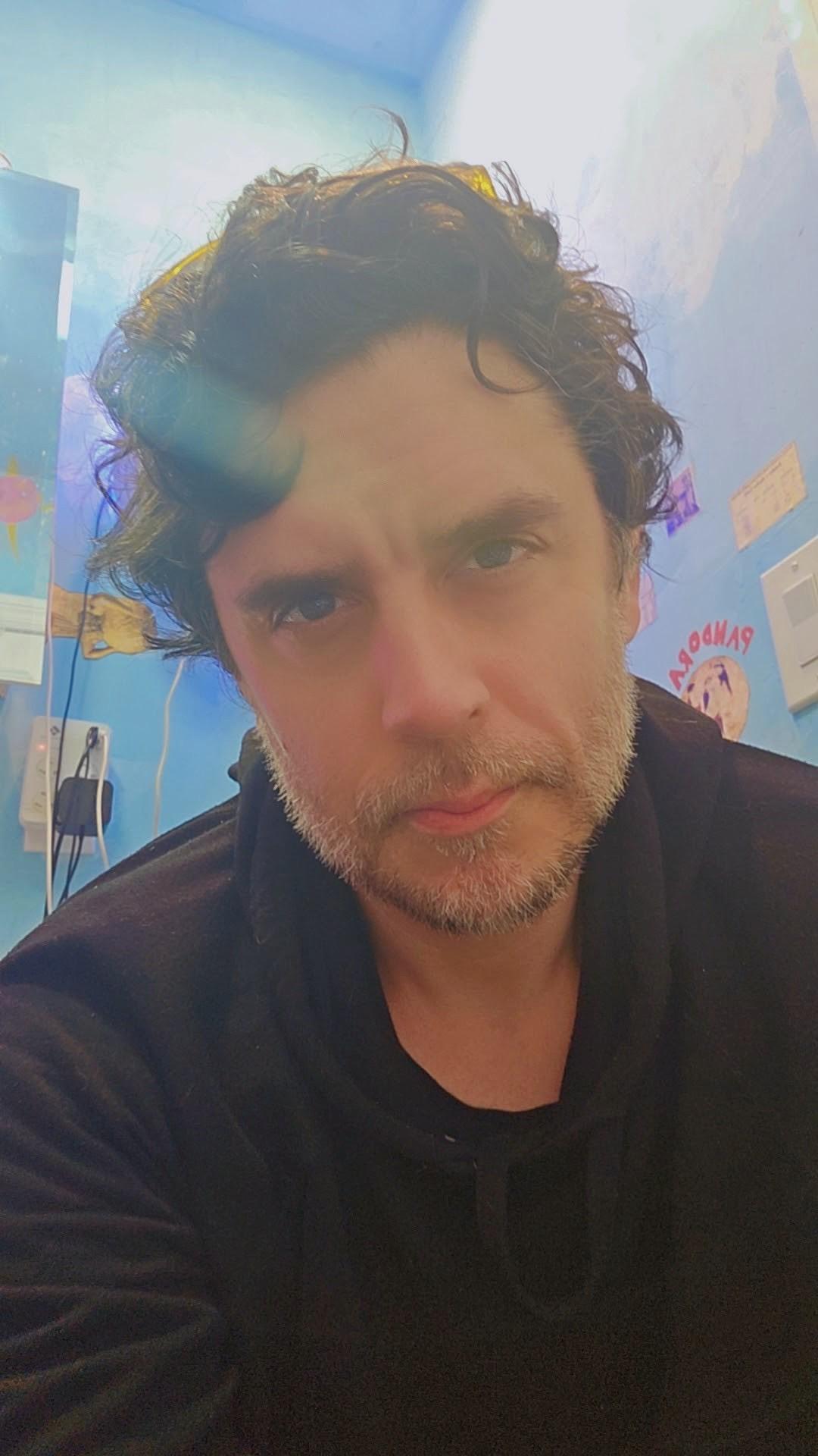 Rue2cum4u Live Image