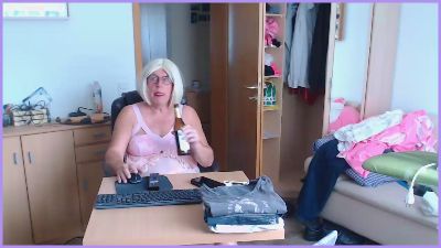 SissyGera Live Image