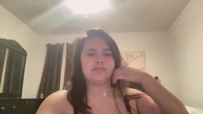 YungInLuv Live Image