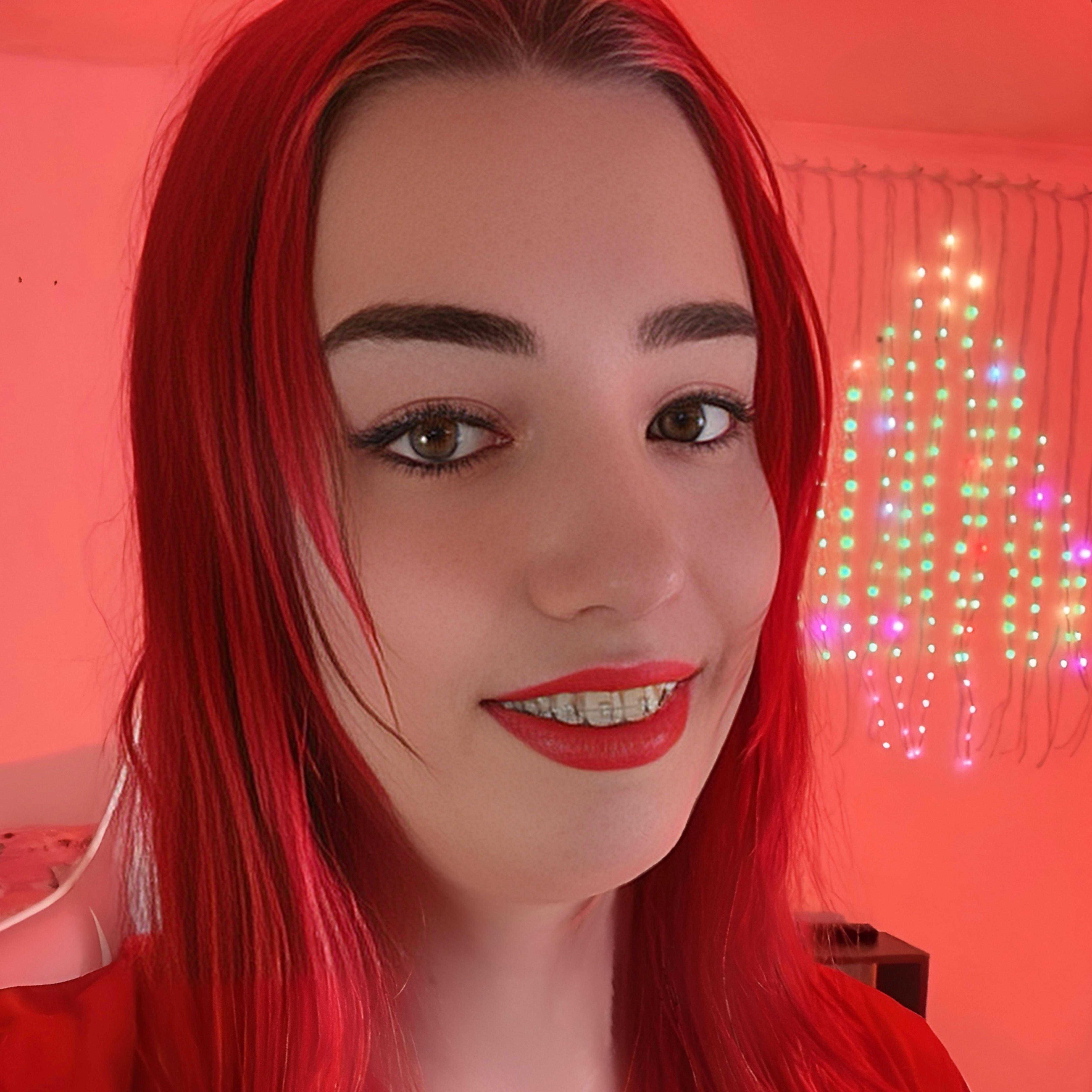 charlottekayle Live Image