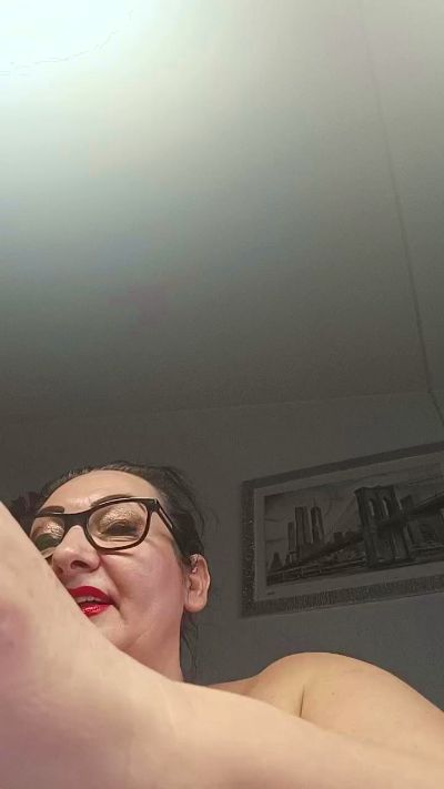 mary73sexy Live Image