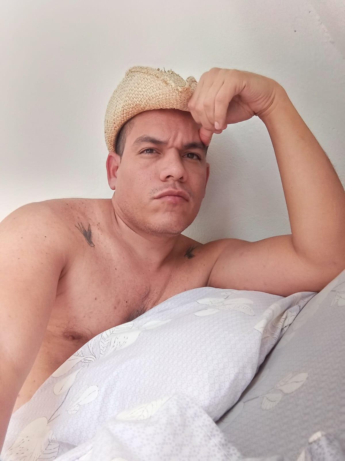 nathan_sanchez Live Image