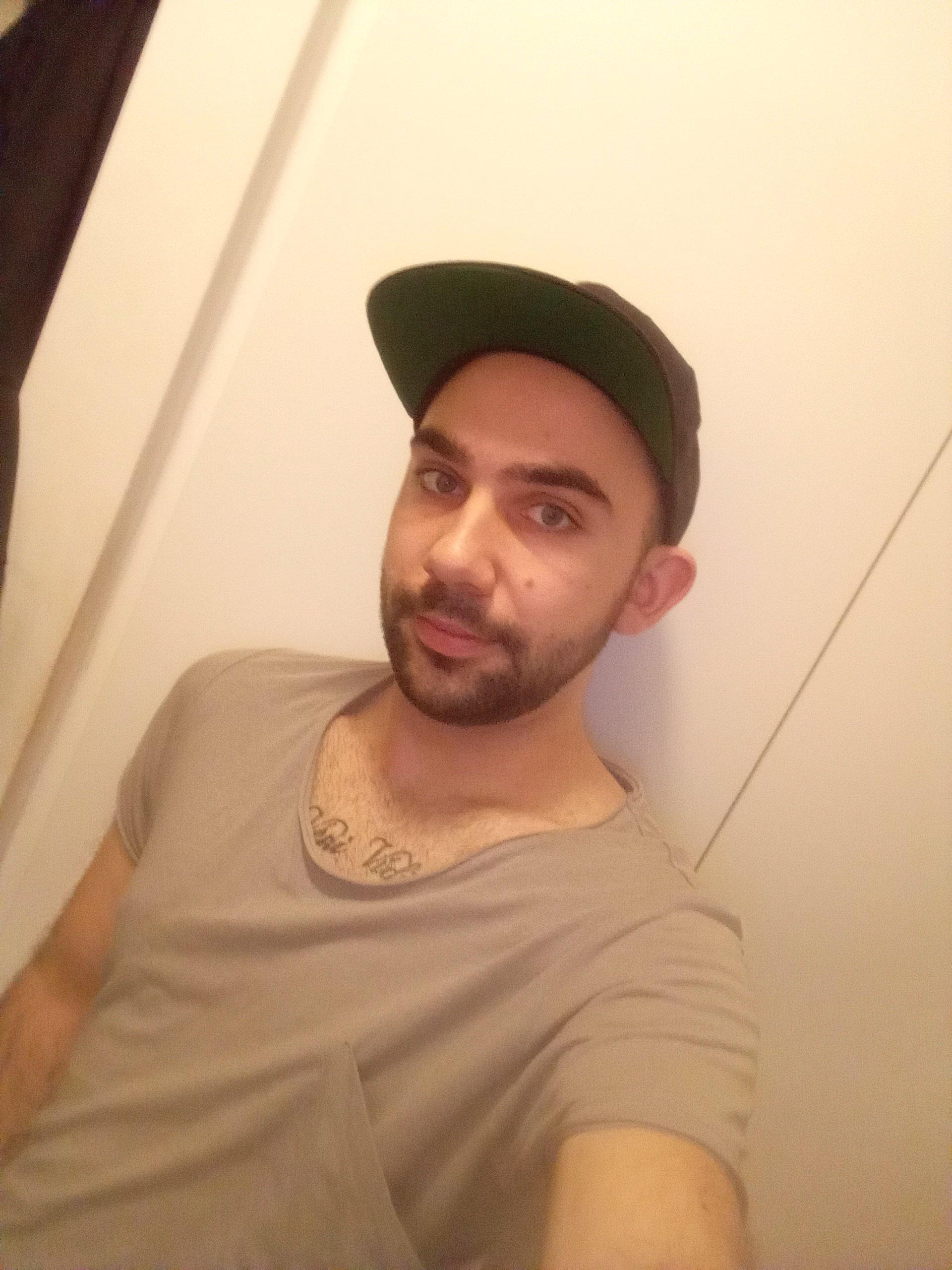 nick029 Live Image