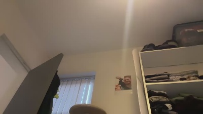 short_and_cute Live Image
