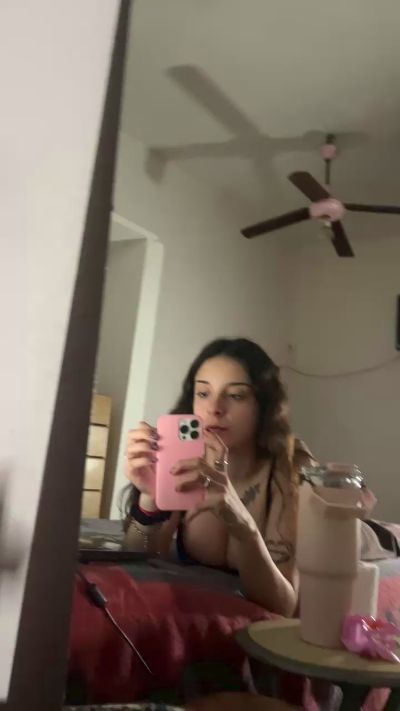 sweetgirl4hot Live Image