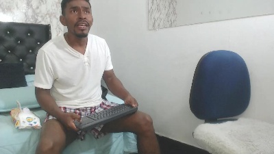 Adam_Morgan2 live from Colombia
