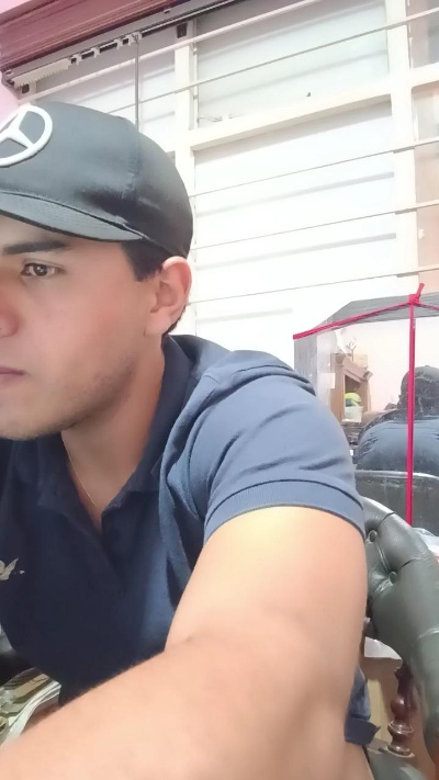 Alejandro42069 live from Colombia