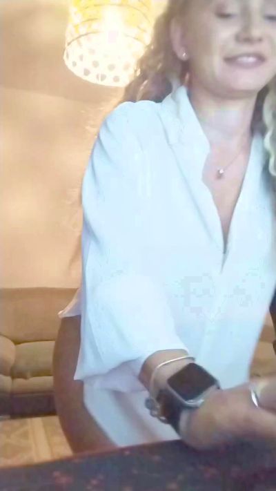 AlessiaCreed live from Italy