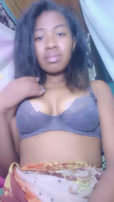 Amandamelia live from Madagascar