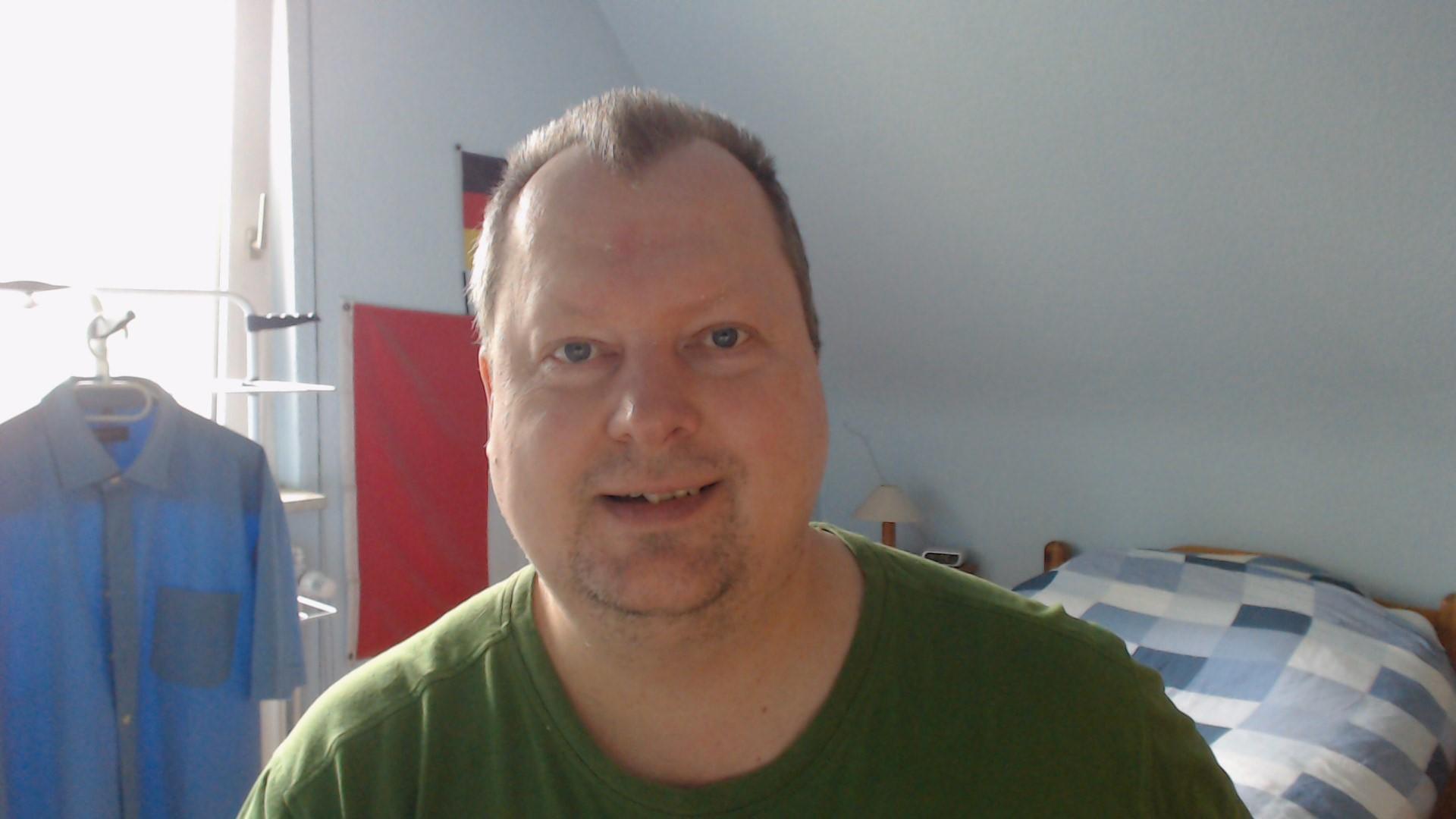 Andre124231 live from Germany