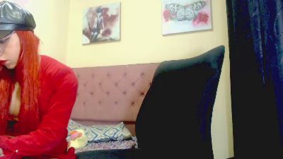 Angiee_Ts live from Spain