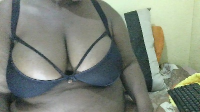 AnnabigpussyXO live from South Africa