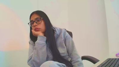 AntonellaScott live from United States
