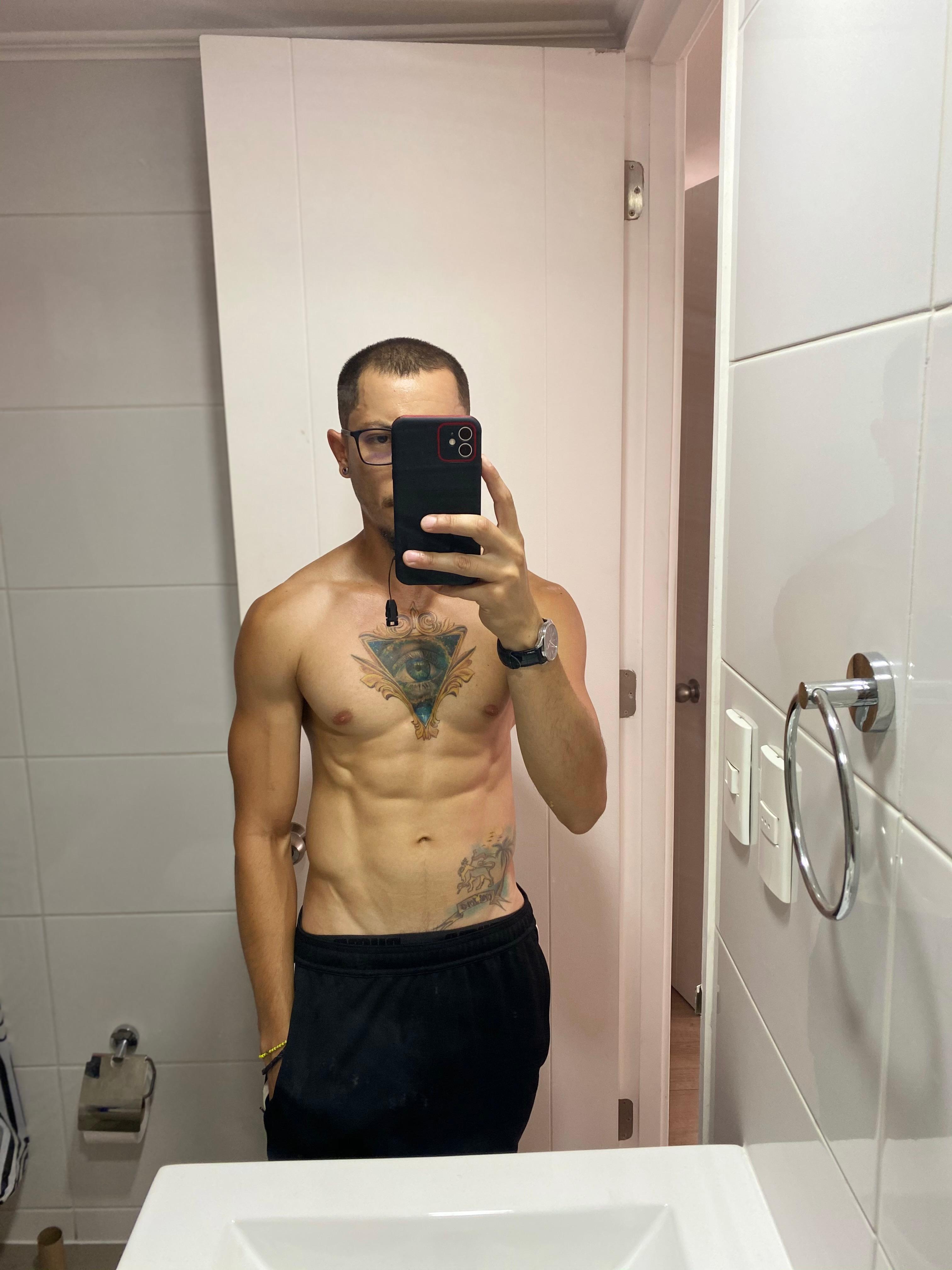 Asianlatin321 live from Chile