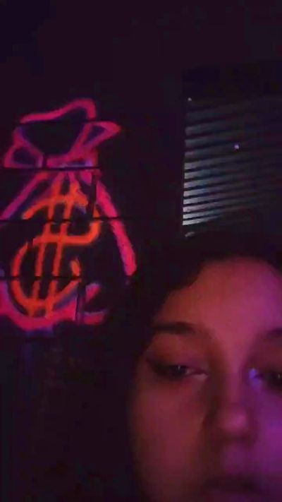 AyuKnalha live from Brazil