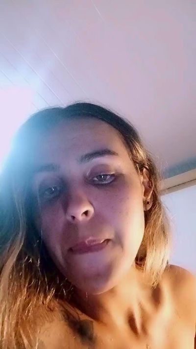 Babisurfistinha live from Brazil