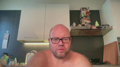 BearBoy78 live from Italy