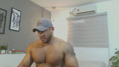 DOMINIC_HULK1 live from Colombia