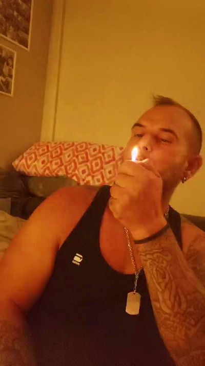 Dani4490 live from Germany