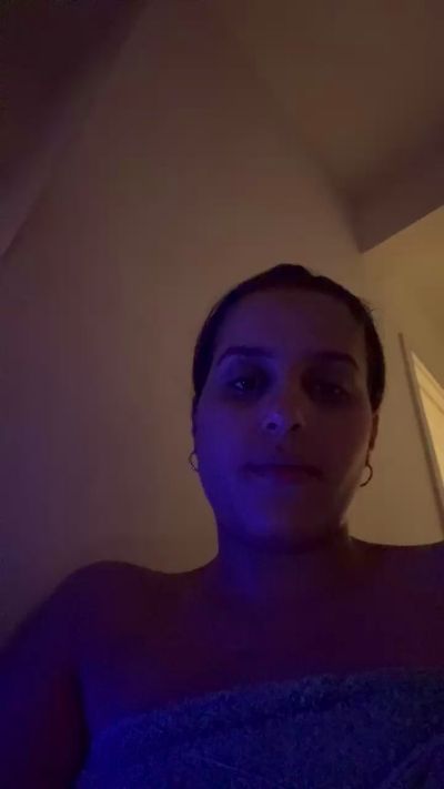 DaniNovinha23 live from Brazil