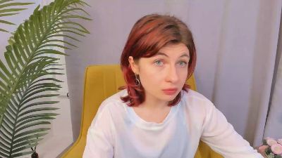 DannielleYoust live from France