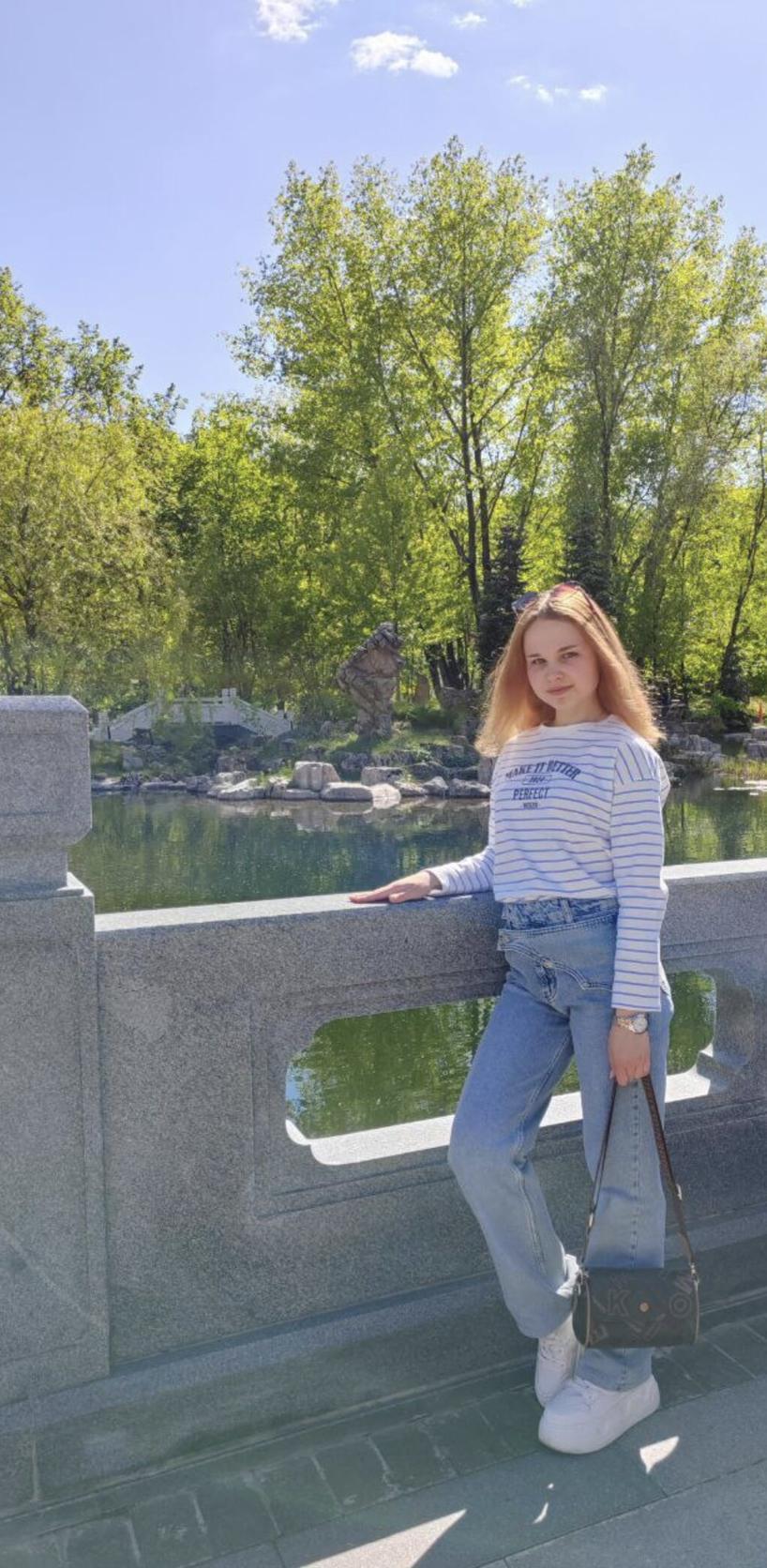 DollyCheckley live from Italy