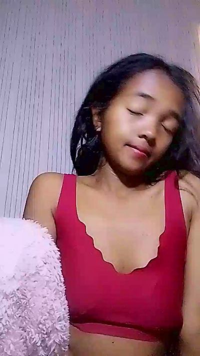 Elisah7 live from Madagascar